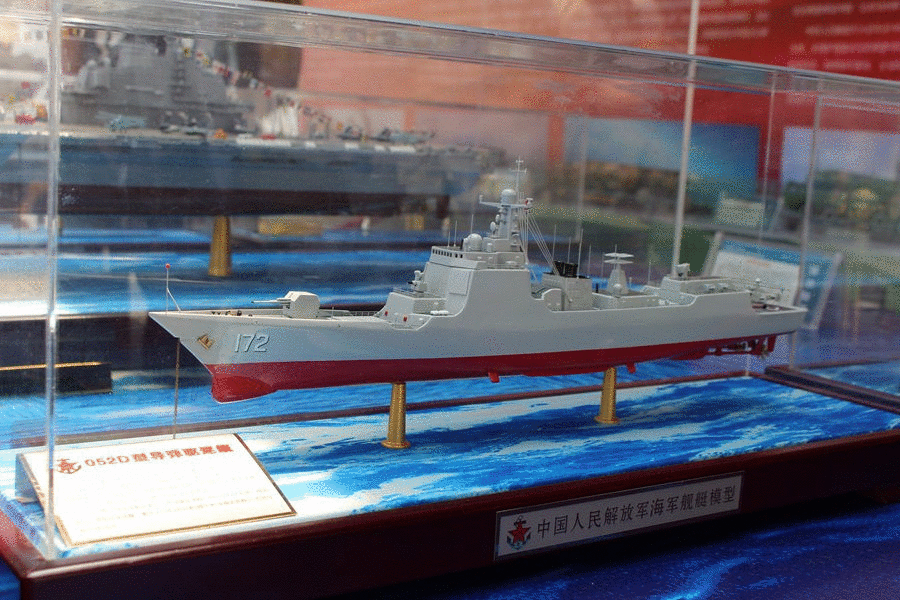 保利国防兵器展"阅"兵开启 11种尖端兵器实物霸气亮相